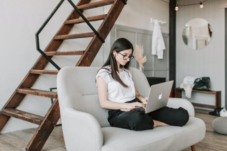 Building Conversational Skills Through Online French Speaking Practice 1 Building Conversational Skills